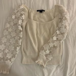 Appliqué sweater